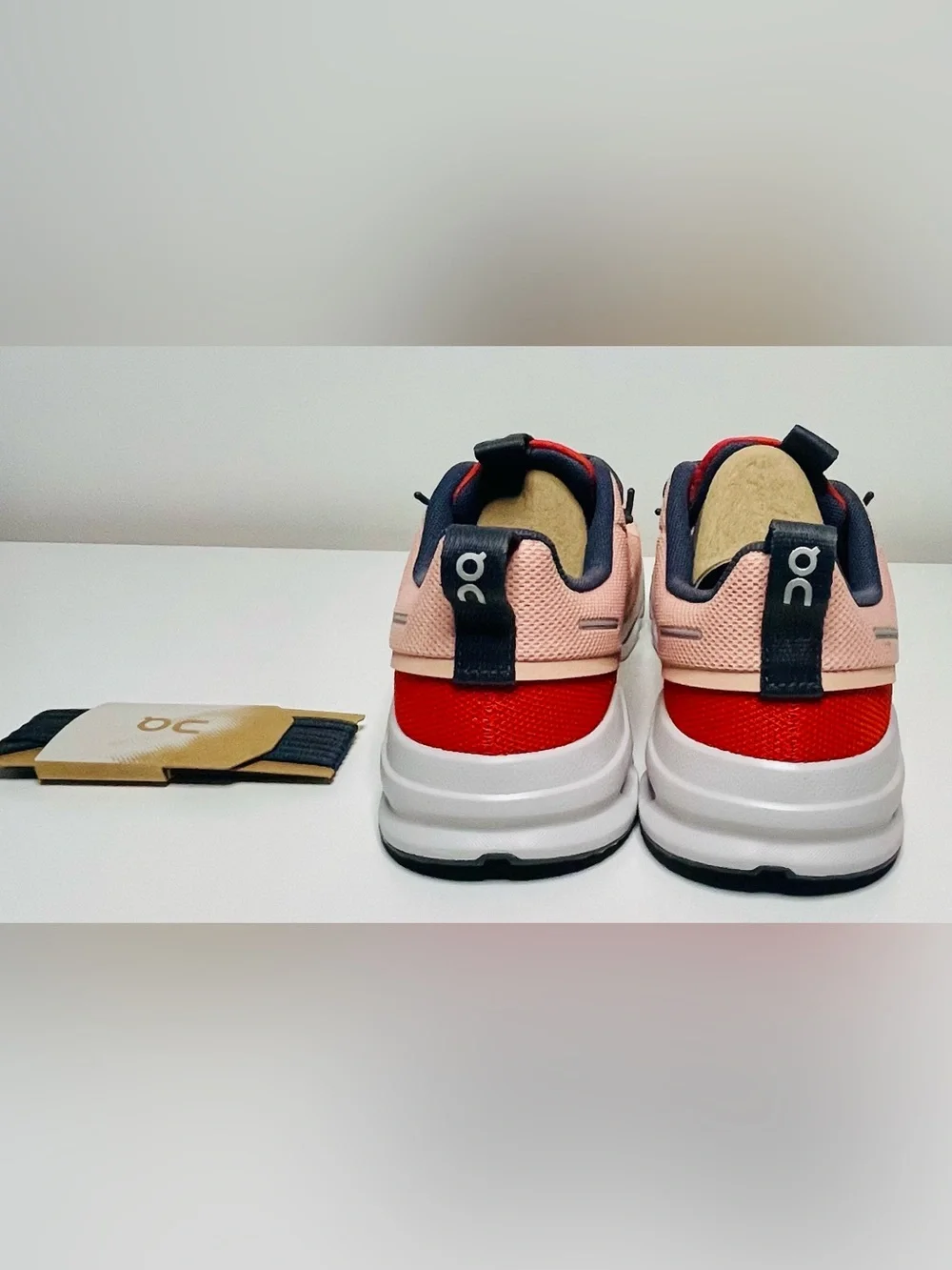 On Running Kids Cloud Sky Lightweight Red/Orange Runner